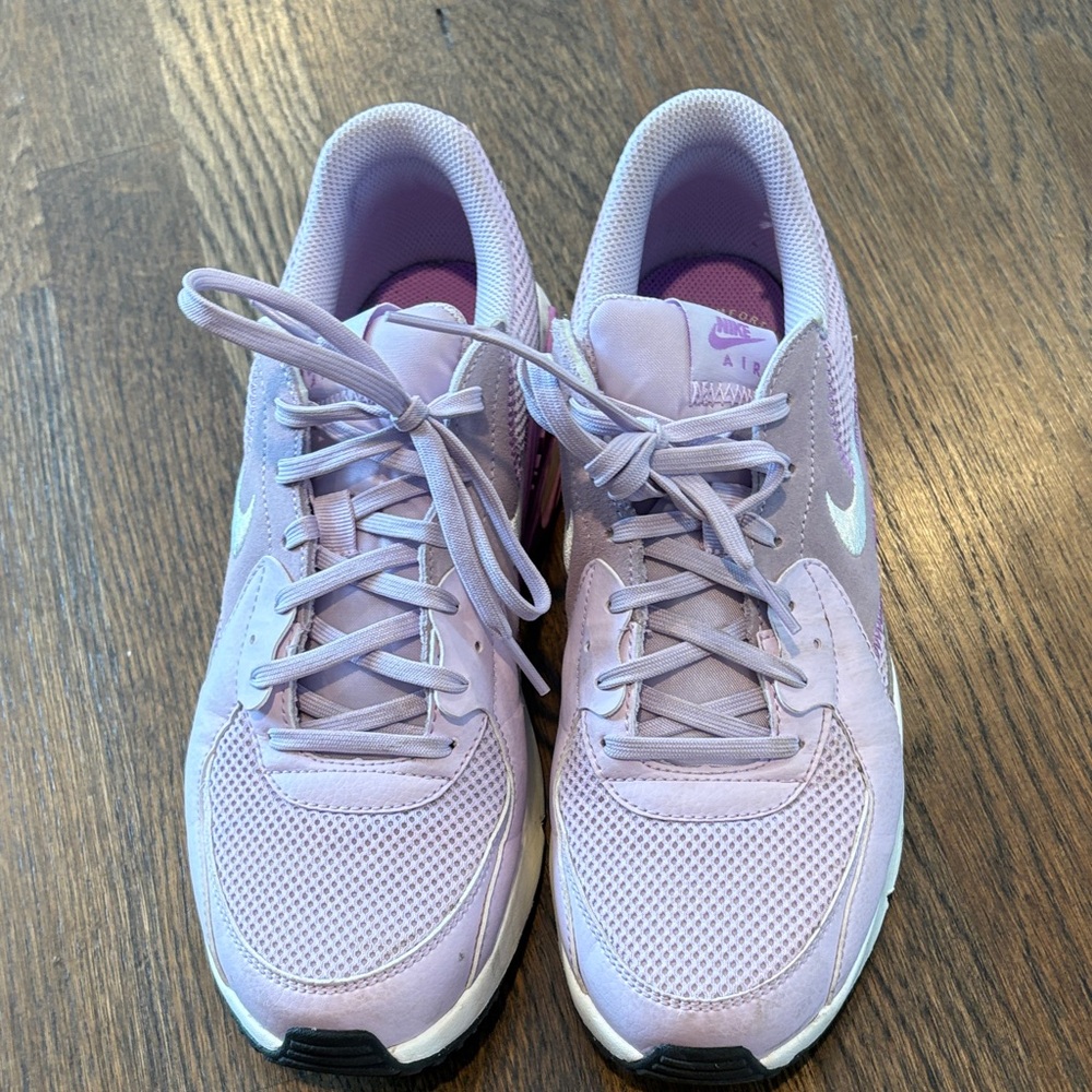 Nike air max excee 

Doll/violet Star/Fuchsia Glow/ Sail